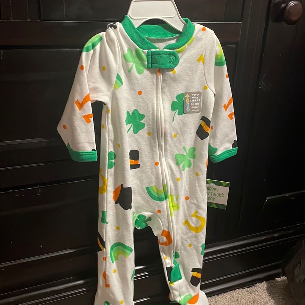 St. Patrick’s Day baby pjs
